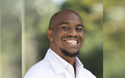 迈克尔•罗宾逊