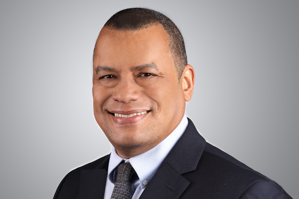 罗伯特·圣地亚哥