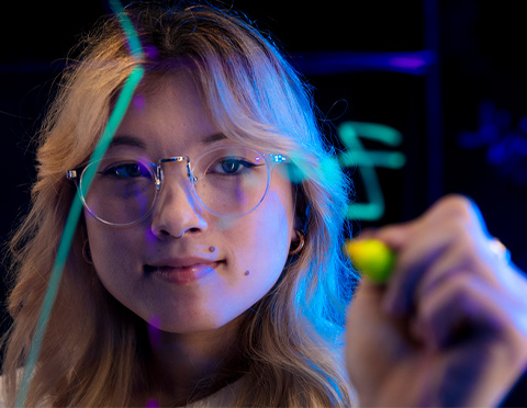 太阳城娱乐 student