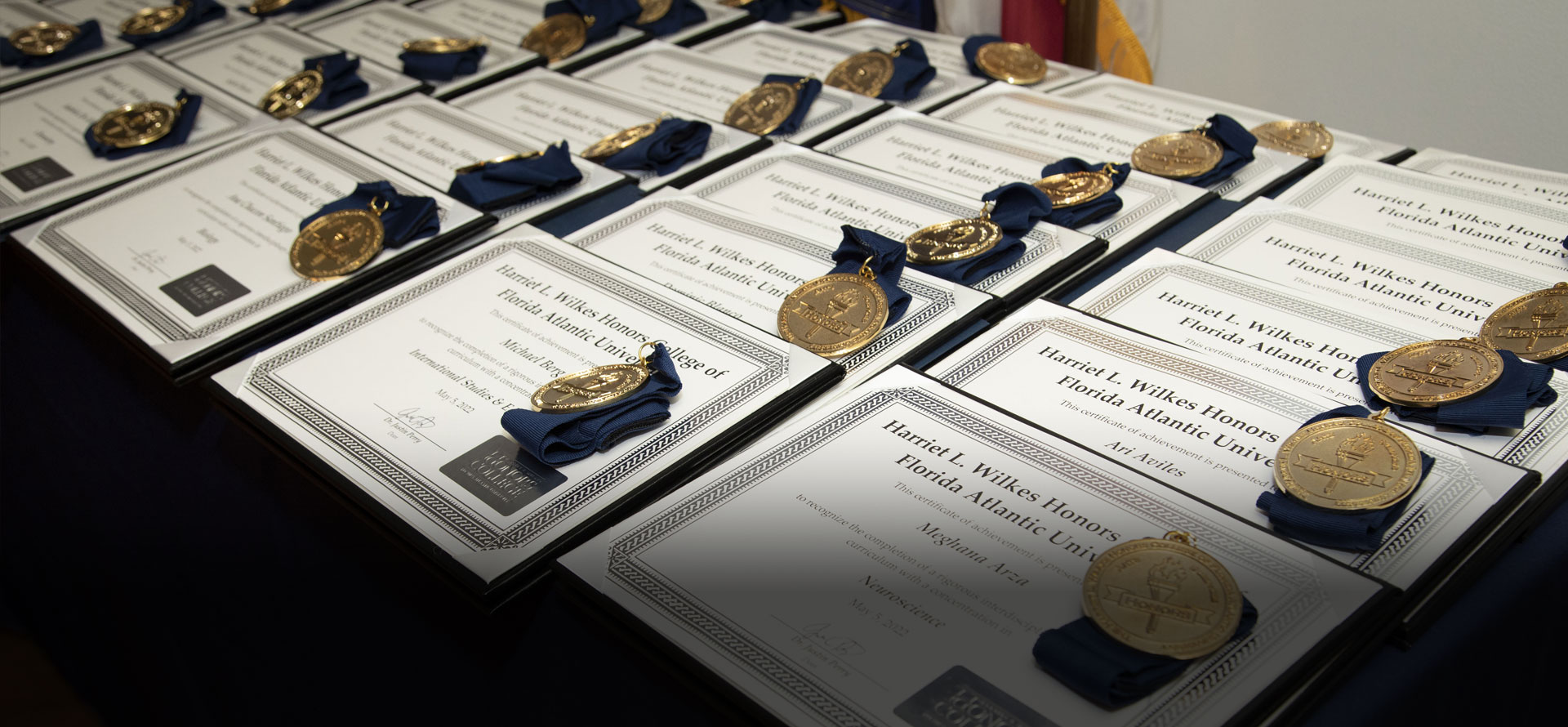 Graduation ceremony Medallion 2022