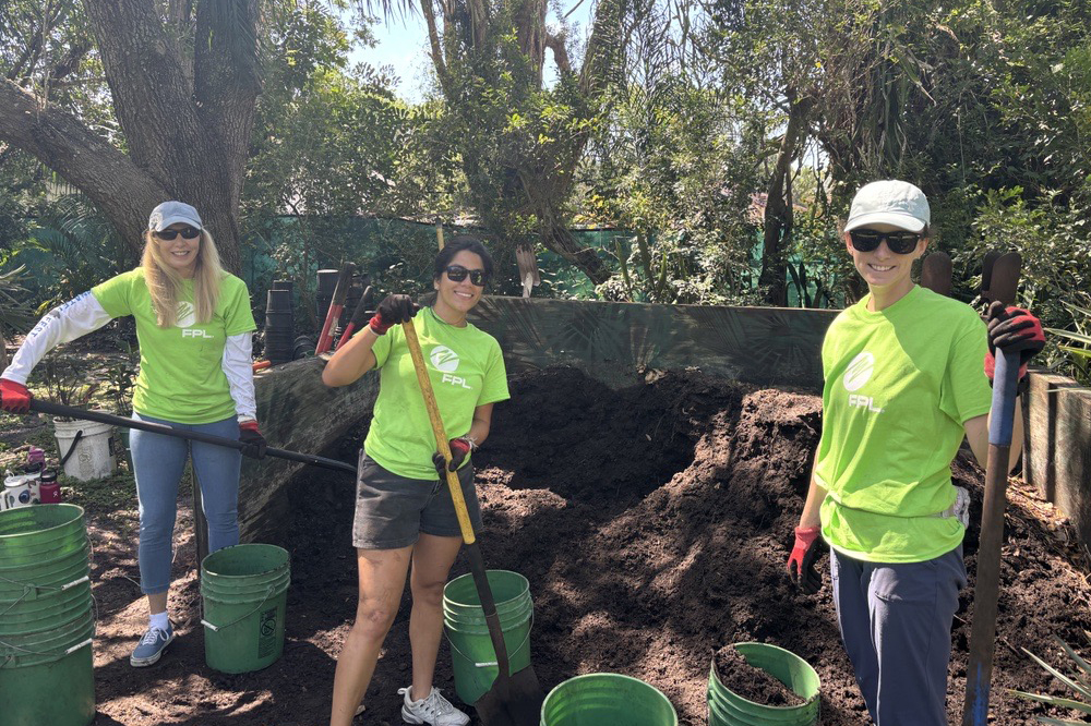 Conserving Sea Cows and Seagrass Meadows: Meet Manatee Master and Ph.D. Student Ana Arevalo Cardona  